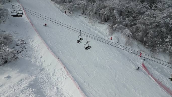 四川阿坝茂县九鼎山太子岭滑雪场风景航拍