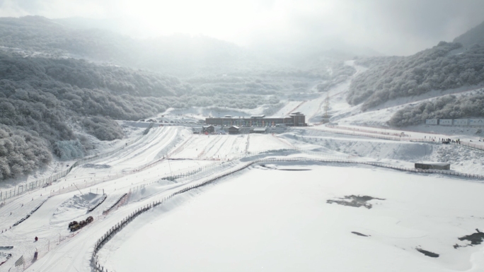 四川阿坝茂县九鼎山太子岭滑雪场风景航拍