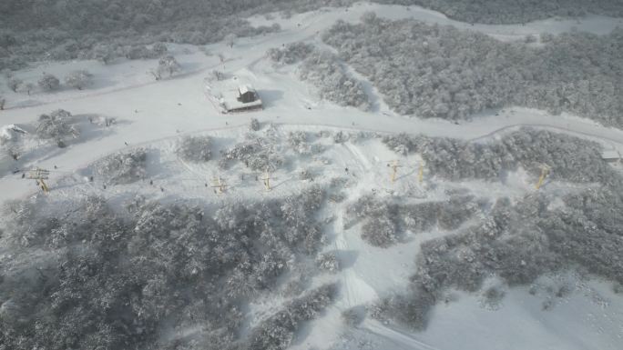 四川阿坝茂县九鼎山太子岭滑雪场风景航拍