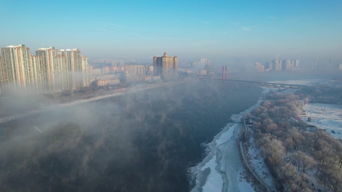 吉林雾凇城市建筑冬季松花江风光航拍