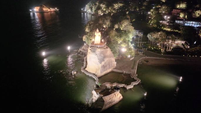 厦门思明区鼓浪屿航拍郑成功雕像夜晚夜景福