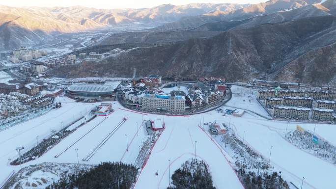 滑雪场多景别 崇礼富龙