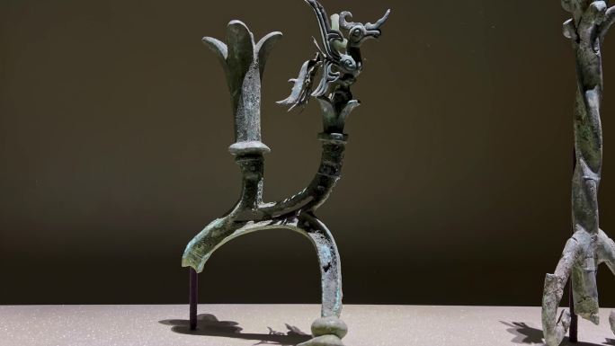 四川三星堆博物馆商代川蜀文化青铜器陶器