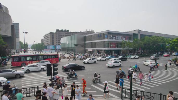 杭州繁忙的车流人流视频素材