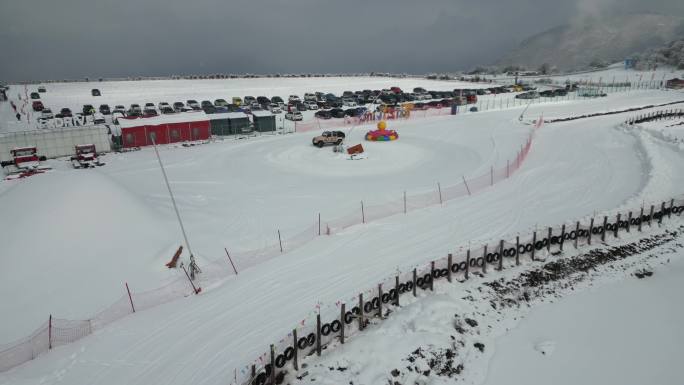 四川阿坝茂县九鼎山太子岭滑雪场风景航拍