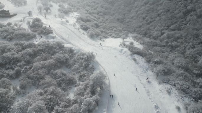 四川阿坝茂县九鼎山太子岭滑雪场风景航拍