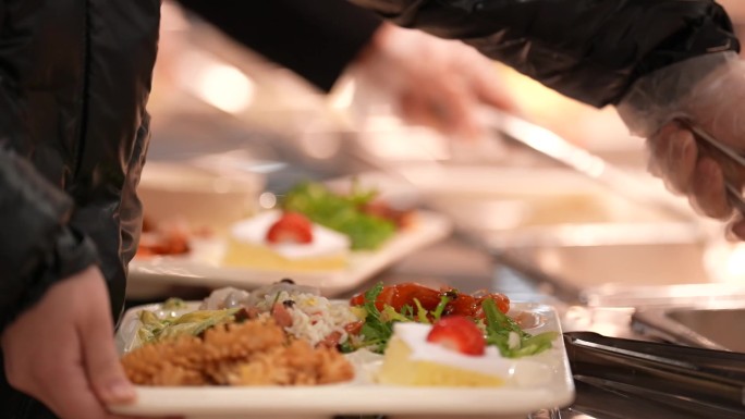 自助餐-就餐环境 取餐 打饭 吃饭 食堂