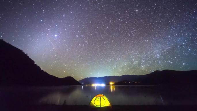 4K泸沽湖璀璨星空