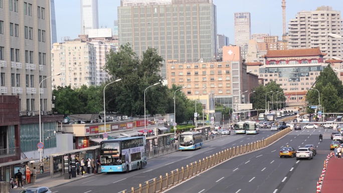 北京站前街公交车站