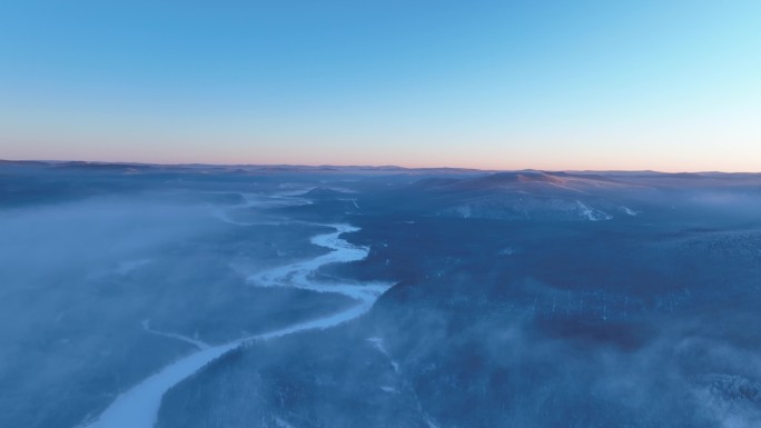 航拍寒冬林海雪原冻雾冰河