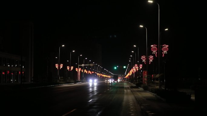 夜晚道路