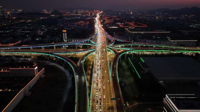 复杂的城市立交桥夜景灯光