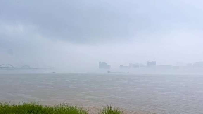 长江烟雨延时