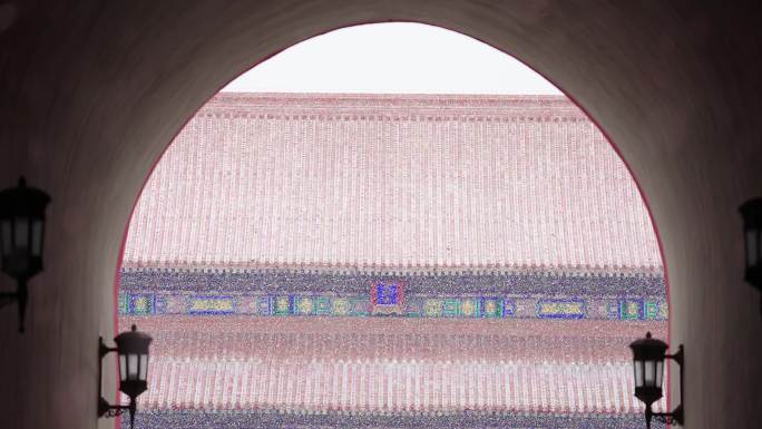 雪中故宫拱门
