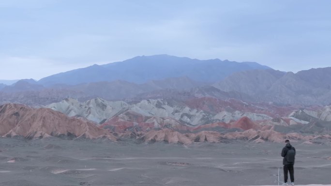 航拍大山人物高原地貌