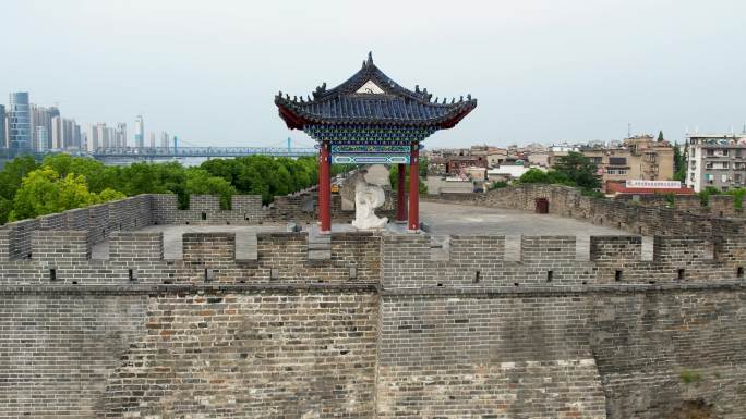 襄阳临汉门地标历史建筑航拍城市