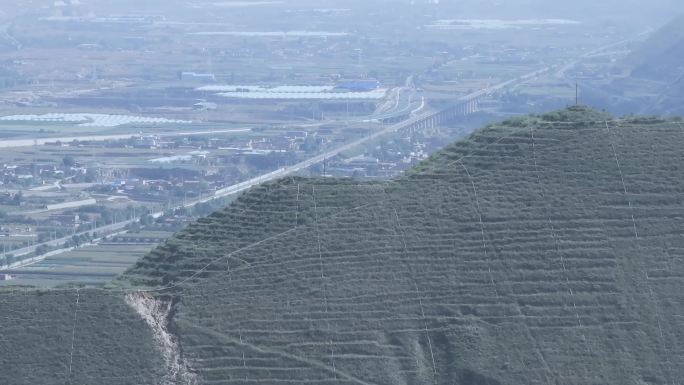 航拍山区盆地村庄山村