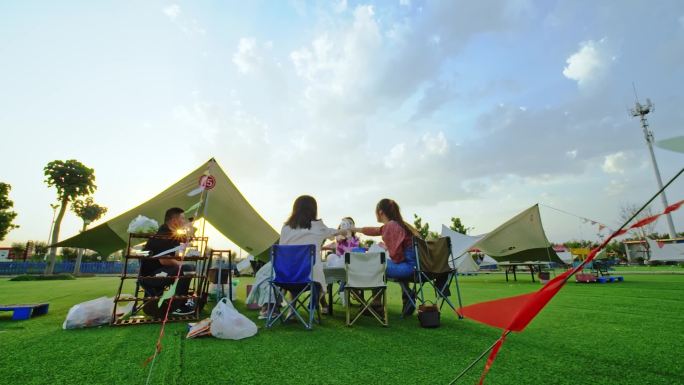 露营 户外聚会 团建 帐篷 天幕