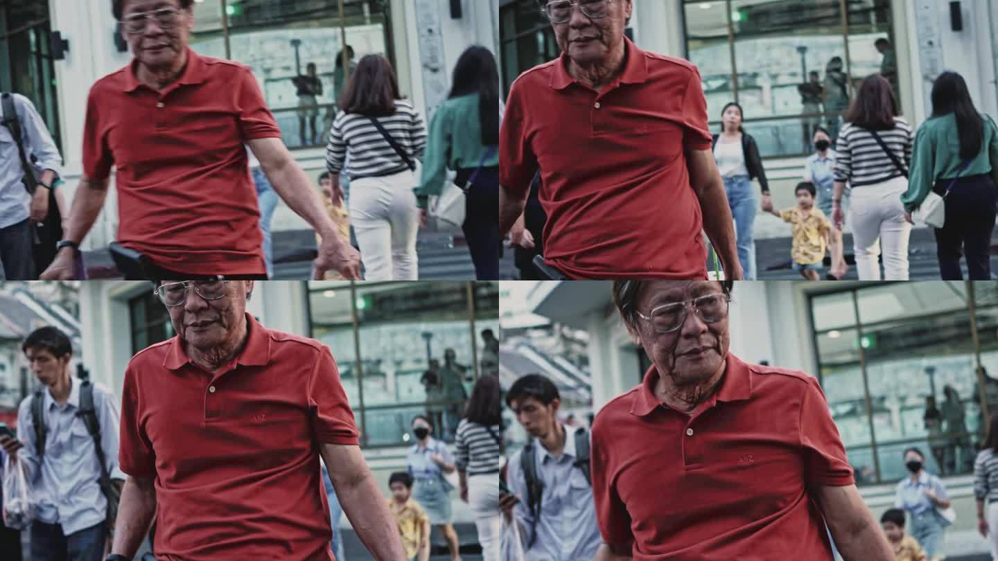 一位老人走在街上