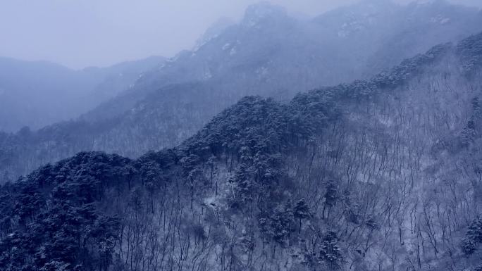 辽宁鞍山千山景区雪松雾松航拍-4