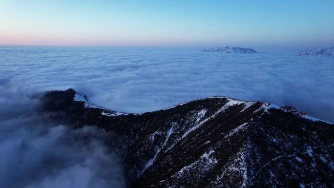 雅安市宝兴县达瓦更扎景区云海雪山航拍