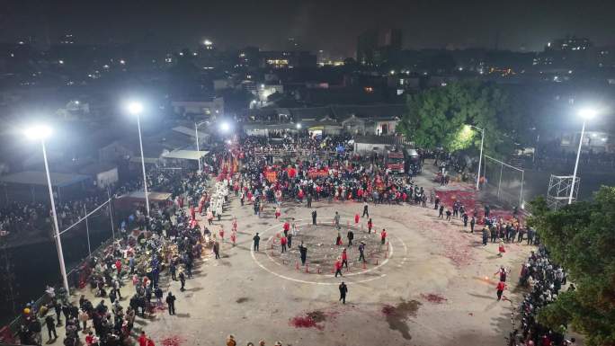 新年龙年广东潮汕民俗烟花火龙