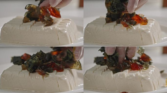 皮蛋豆腐美食制作过程