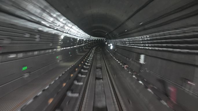 武汉地铁五号线隧道穿越