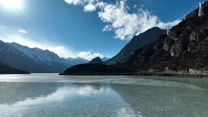 川藏线然乌湖1月景观