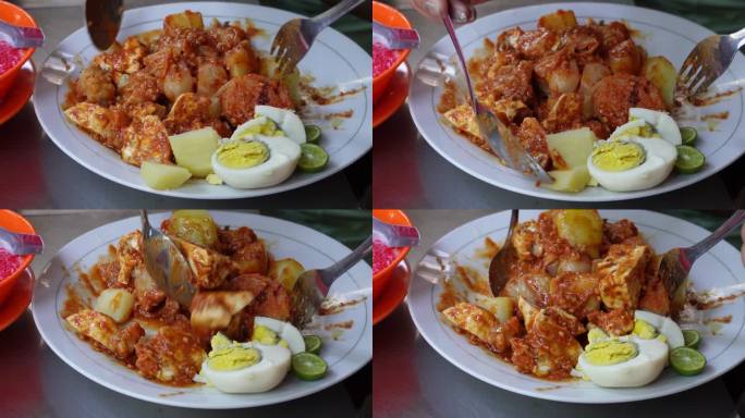Siomay是印度尼西亚的一种街头小吃，由豆腐、煮鸡蛋、蒸土豆、卷心菜和鱼肉丸混合在一起，再加上花生