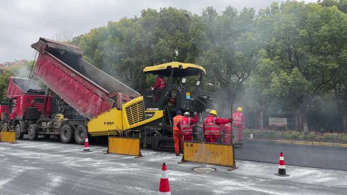 4K原创 道路修整 养路工人