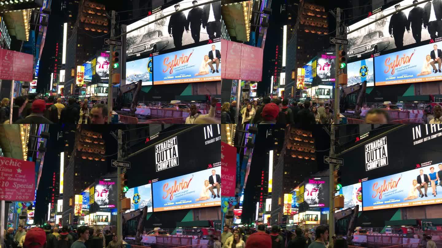 纽约——2015年10月20日:夜晚的游客在时代广场