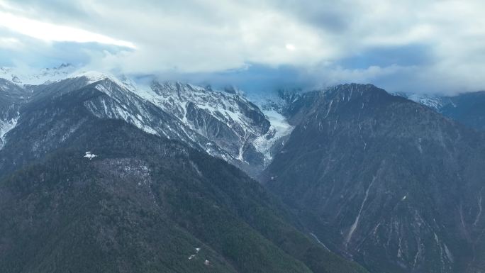 日暮十分的梅里雪山