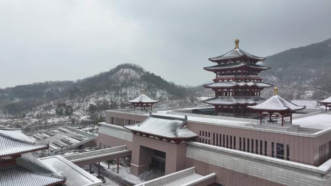 航拍襄阳博物馆新馆冬天雪景城市建筑风光