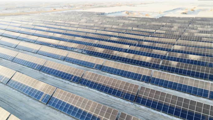 4K新能源太阳能发电站光伏发电航拍
