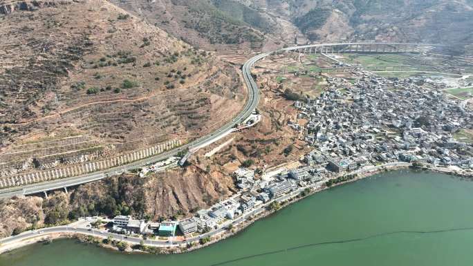 大理高速与洱海