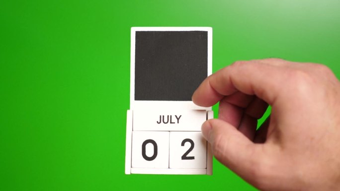日期为7月2日的绿色背景日历。说明某一特定日期的事件。