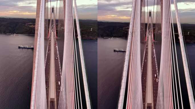 空中垂直拍摄:近距离与Yavuz苏丹塞利姆大桥交通和海洋威严#博斯普鲁斯远景#博斯普鲁斯海峡#桥梁视