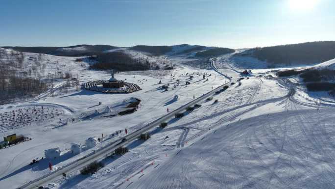 凤凰山蓝莓小镇冰雪游园雪景