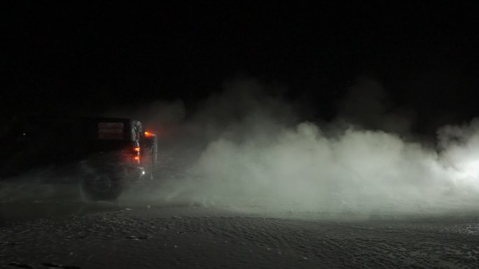 冬天 冬季 开车 雪地 越野 高速