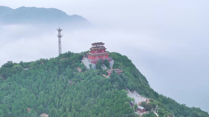 航拍始祖山云层山顶道观