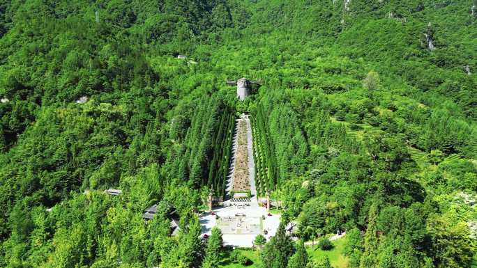 航拍湖北神农架5A景区神农坛