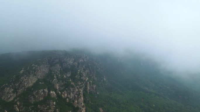 航拍始祖山新郑大山云雾