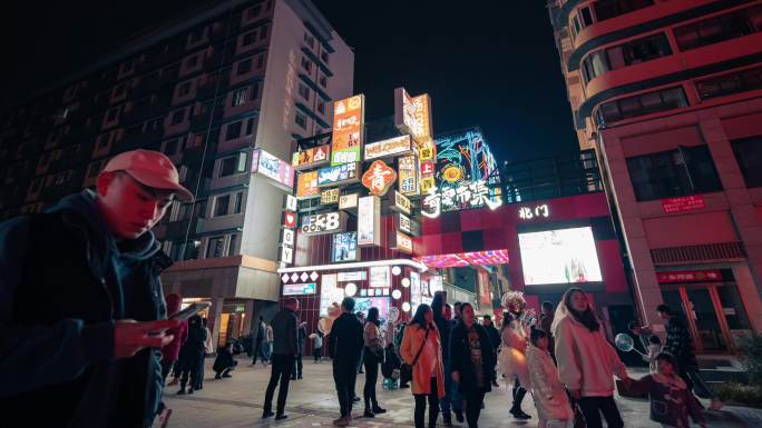 贵阳青云路夜市大范围延时