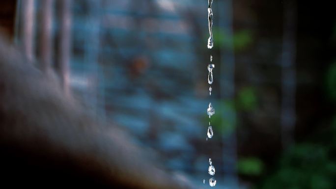 古镇雨巷雨滴慢镜头