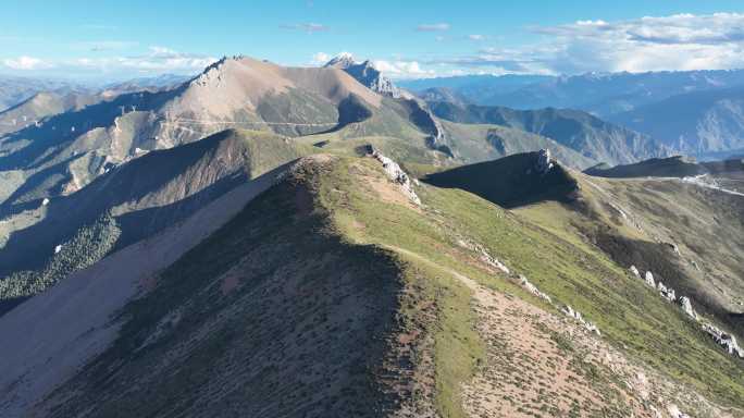 川藏线业拉山垭口和邦达草原