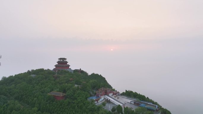 航拍始祖山山顶日出