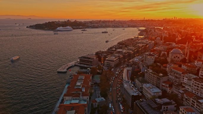 博斯普鲁斯海峡上空的空中黄昏揭晓:从上面探索伊斯坦布尔海岸线上隐藏的宝石#无人机发现#城市黄昏#伊斯