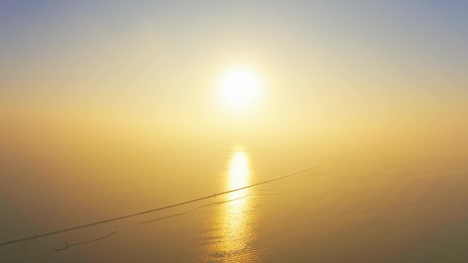 浙江湖州 航拍月亮湾太湖日出朝霞 4K