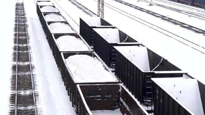 雪天铁路运输煤炭运输